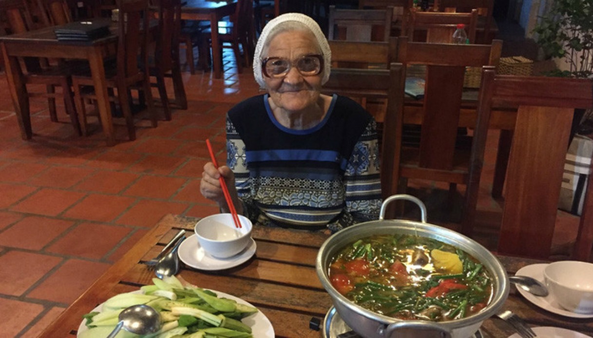 A 83 anni molla tutto e si mette a girare il mondo