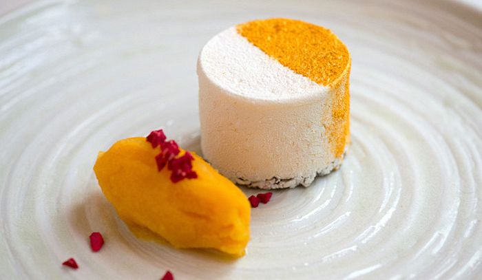 Dolce al lime con sorbetto di mango