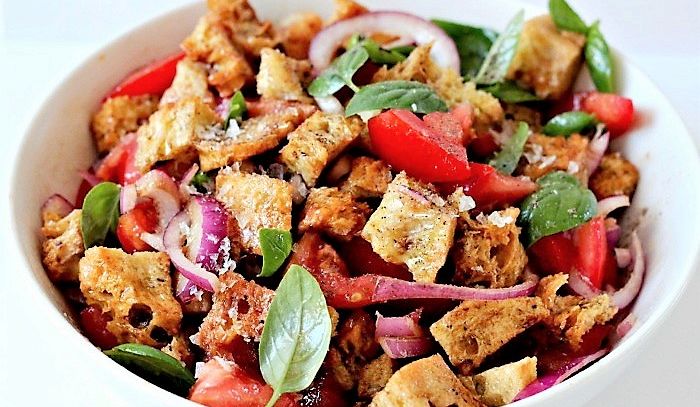 Panzanella alla fiorentina con pane integrale