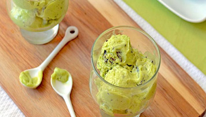 Gelato di Zespri™ Gold con pistacchio