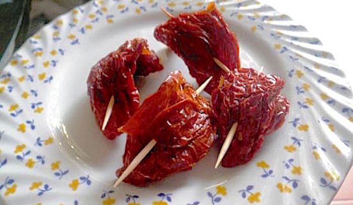 Pomodori secchi ripieni