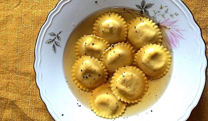 Anolini in brodo