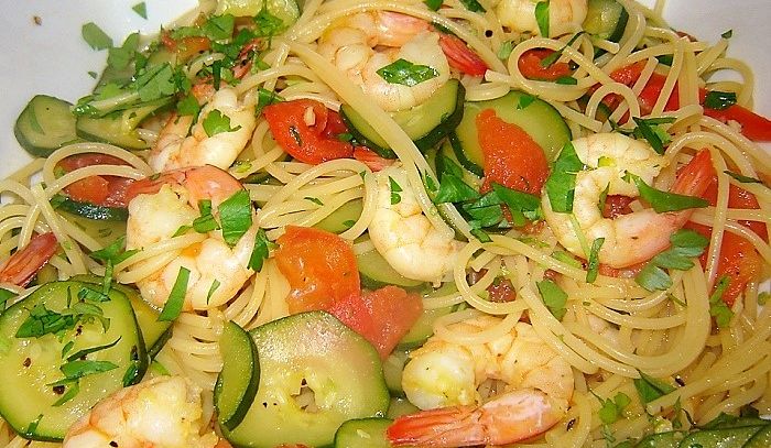 Spaghetti gamberi e cetrioli
