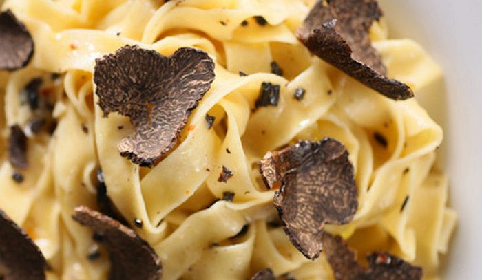 Tagliatelle classiche al tartufo
