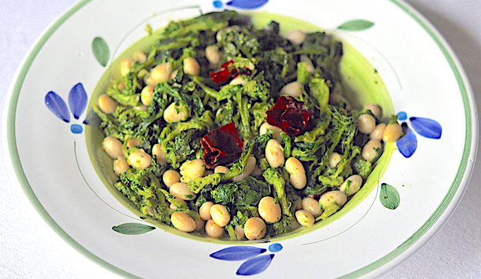 Zuppa di cime di rapa e fagioli cannellini
