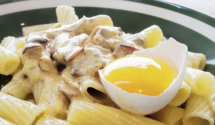 Carbonara corta