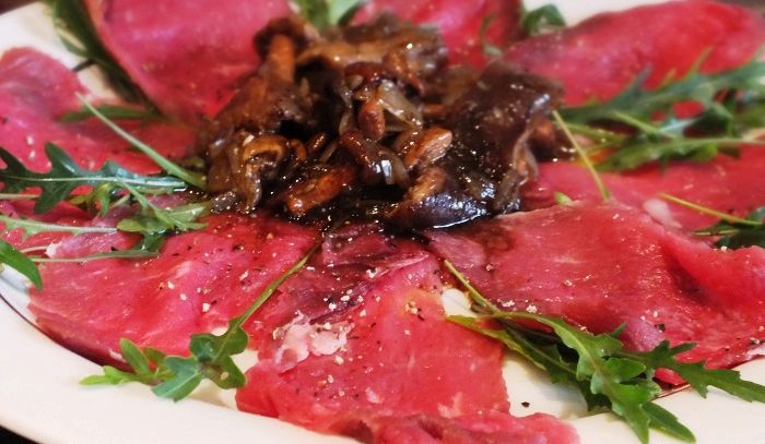 Carne cruda alla napoletana