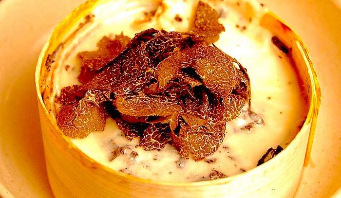 Fonduta con tartufo bianco