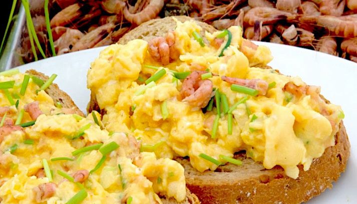 Frittata strapazzata ai gamberetti