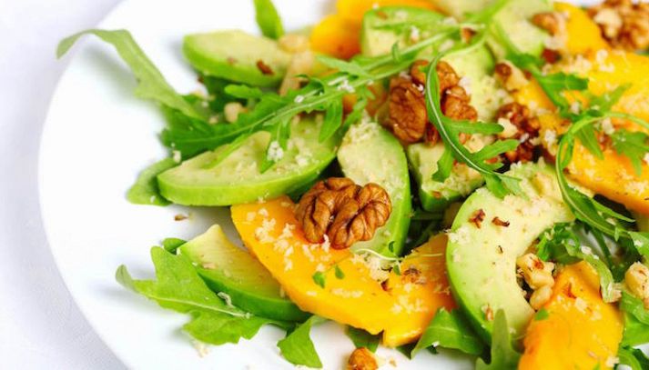 Insalata di avocado e champignon