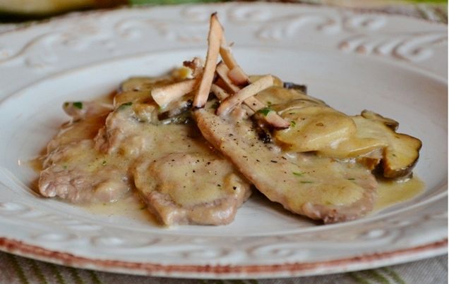 Scaloppine di vitello alla panna acida