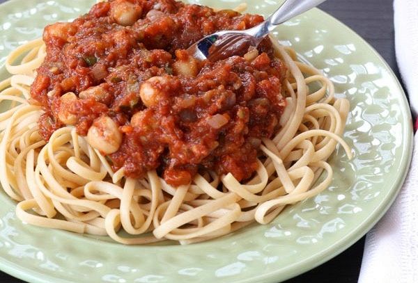 Tagliatelle con sugo di ceci