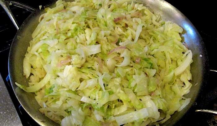 Cavolo cappuccio in umido alla siciliana