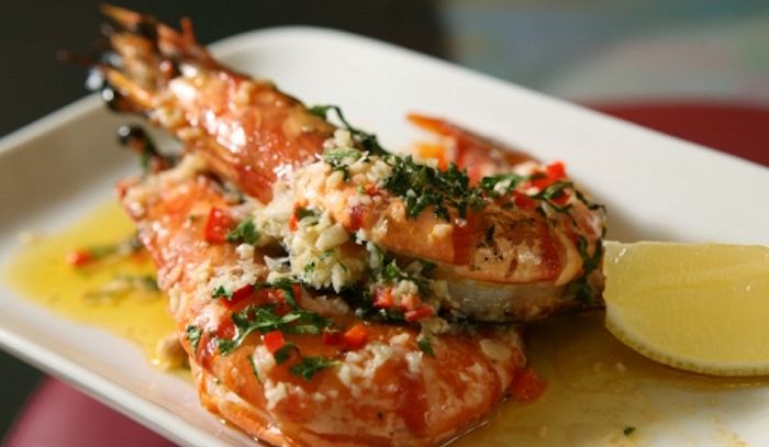 Gamberi all'aglio in salsa piccante