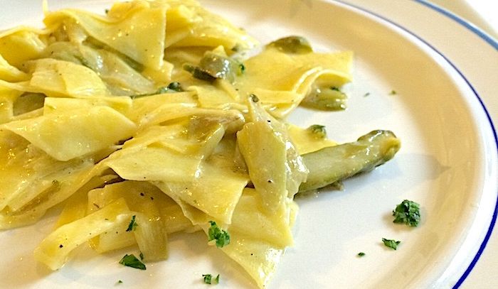 Maltagliati con asparagi