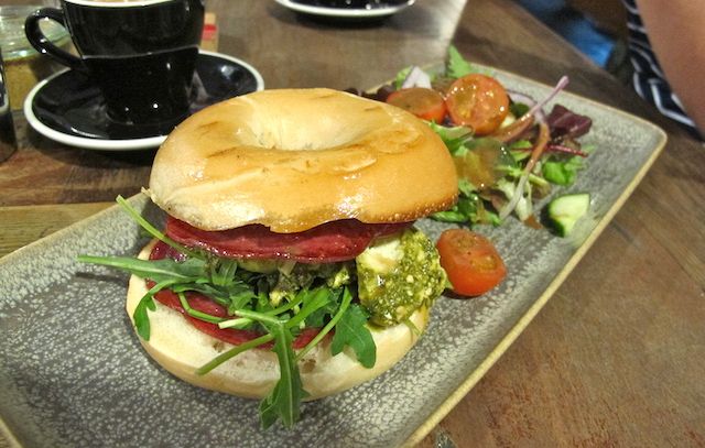Bagel saltimbocca