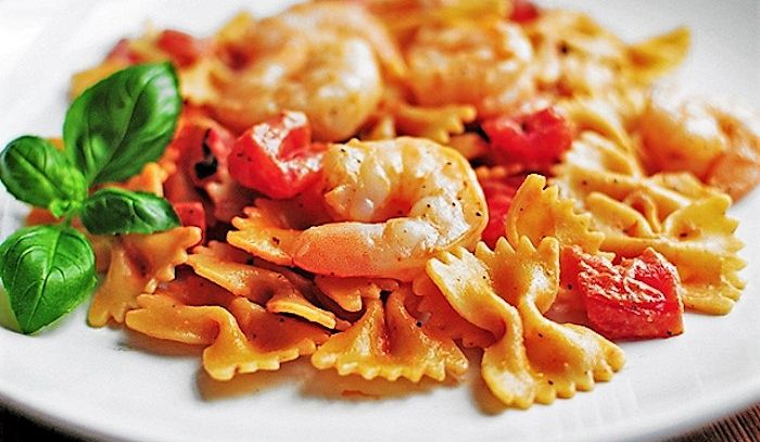 Cartoccio colorato di farfalle