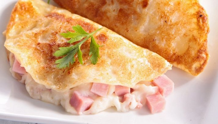 Crèpe rustiche con cotto e formaggio