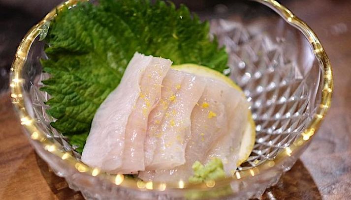Hirame no sashimi