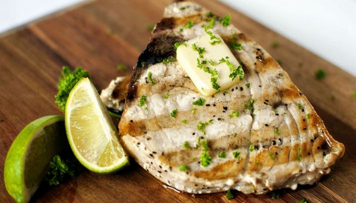 Pesce spada in salsa aromatica