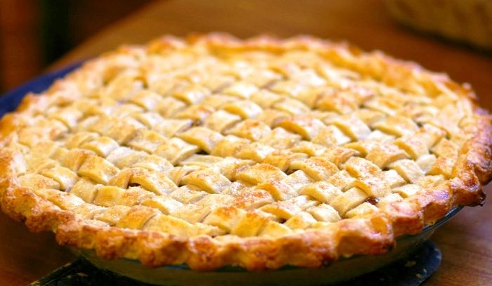 Torta ricciolina con cioccolato e mandorle