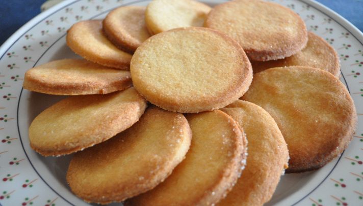 Biscotti alle mandorle - La Ricetta di Buonissimo