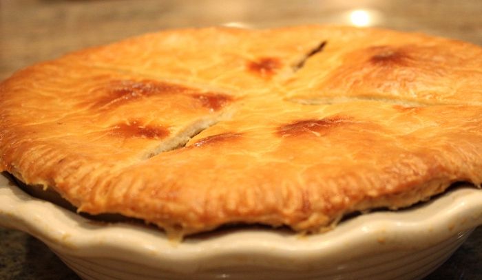 Panada d'agnello e maiale