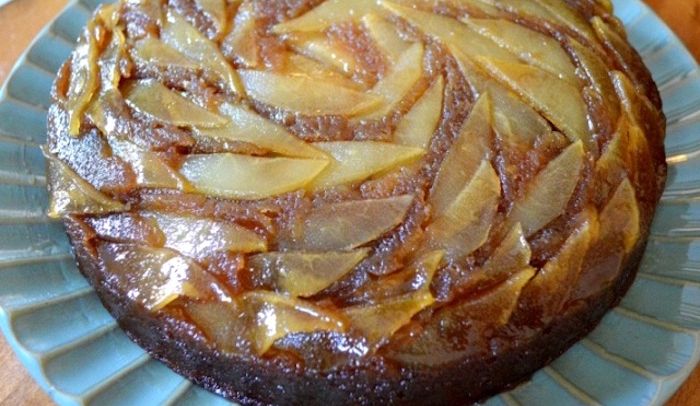 Torta di pere e banane - La Ricetta di Buonissimo