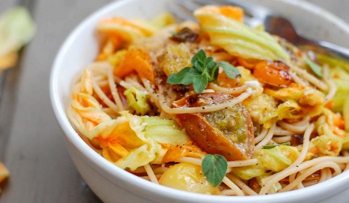 Spaghetti ai fiori di zucca