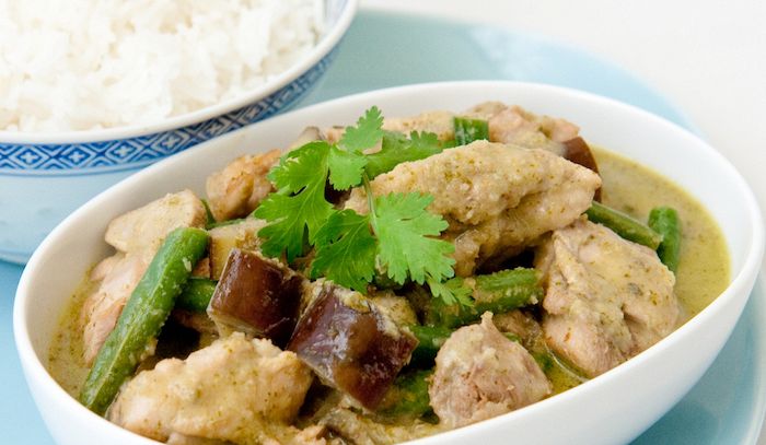 Pollo al curry verde