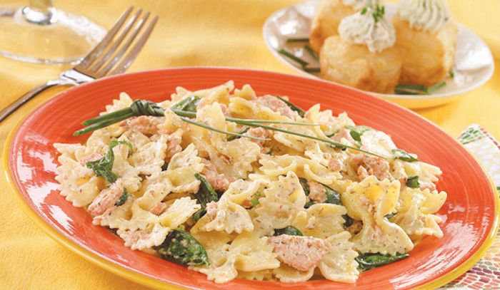 Farfalle al salmone con panna