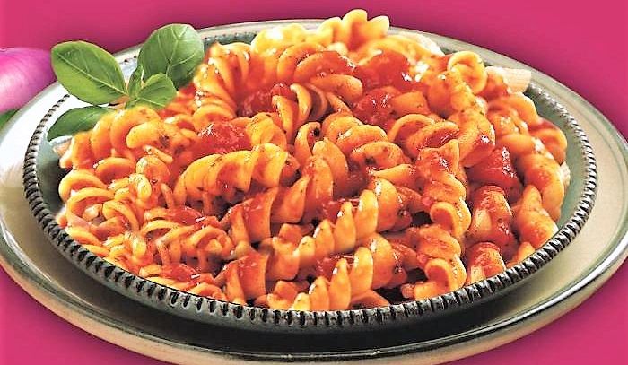 Fusilli con salsa di pomodori all'aceto balsamico