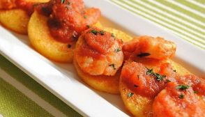 Medaglioni di polenta ai frutti di mare