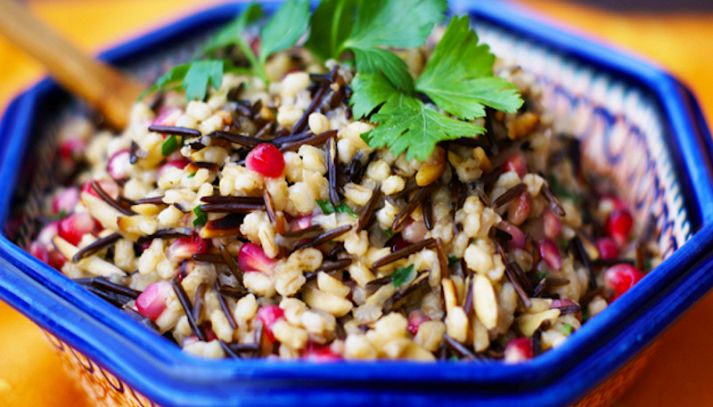 Pilaf alla melagrana con le noci