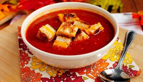 Zuppa di ciliegie al vino rosso