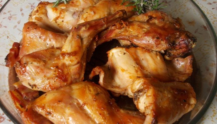 Coniglio arrosto tradizionale