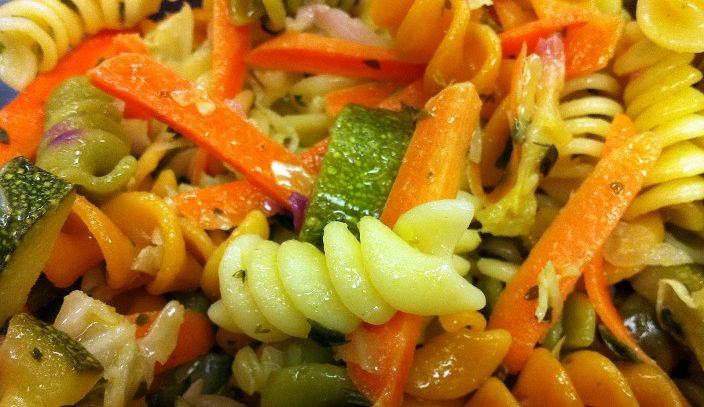 Fusilli colorati con le verdure
