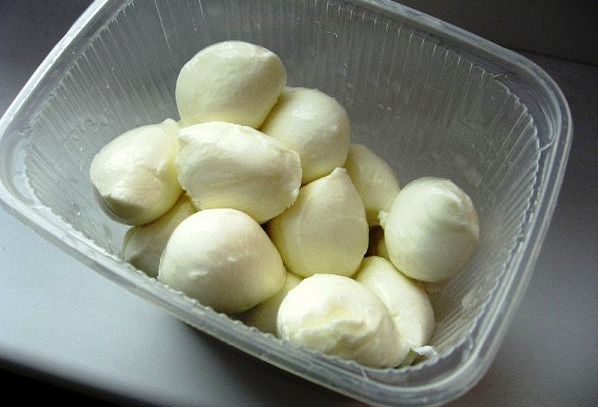 Mozzarella, caratteristiche e ricette