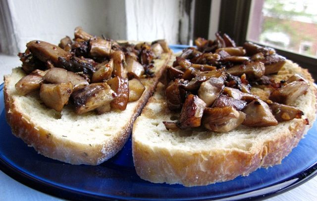 Toast ai funghi