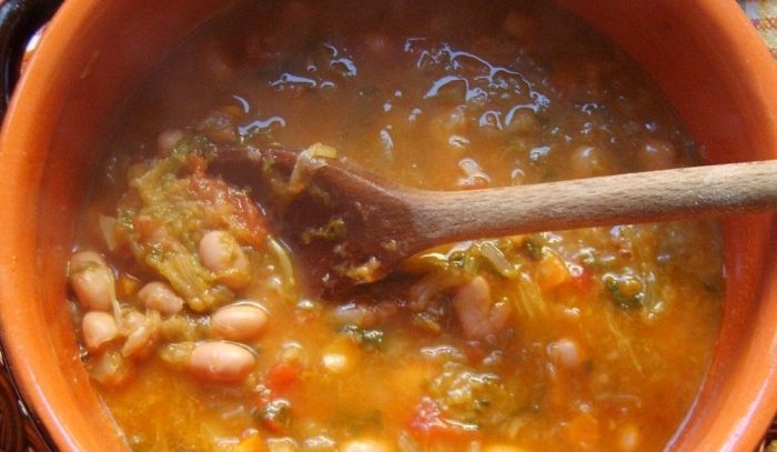 Zuppa di fagioli freschi