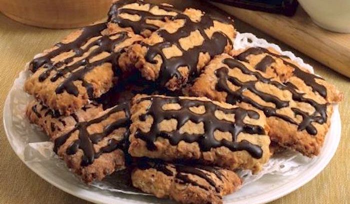 Biscotti d’avena alle mandorle