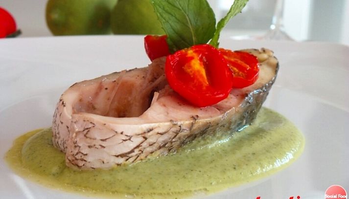Ombrina su crema di zucchine