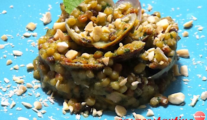 Fregola sarda, vongole, pesto e mandorle