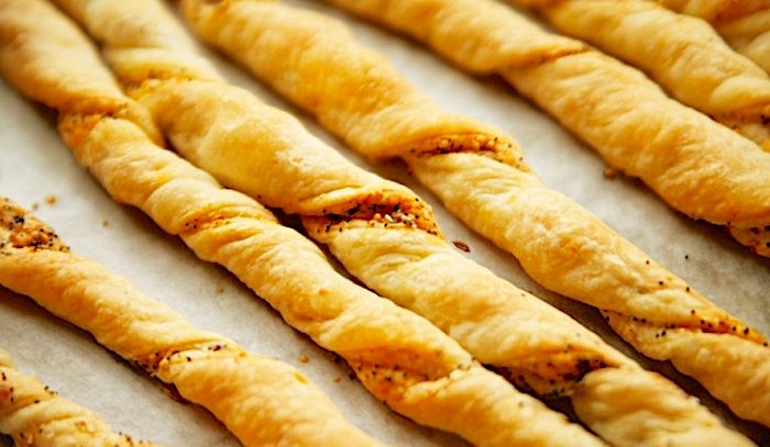 Grissini piccanti al formaggio