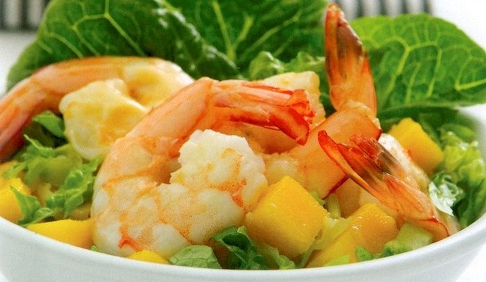 Cocktail di gamberi e mango