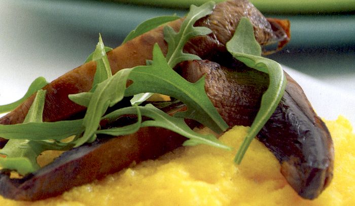 Polenta morbida con i funghi
