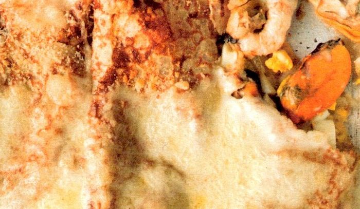 Crespelle ripiene ai frutti di mare