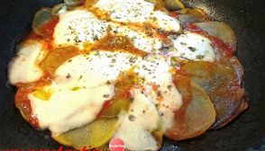 Pizza margherita di patate