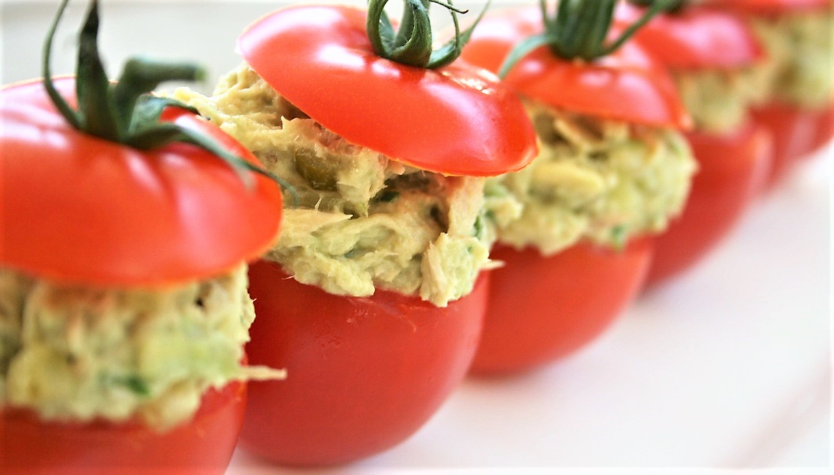Fotoricetta: Pomodori ripieni di tonno