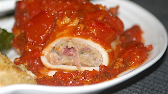 La fotoricetta dei calamari ripieni